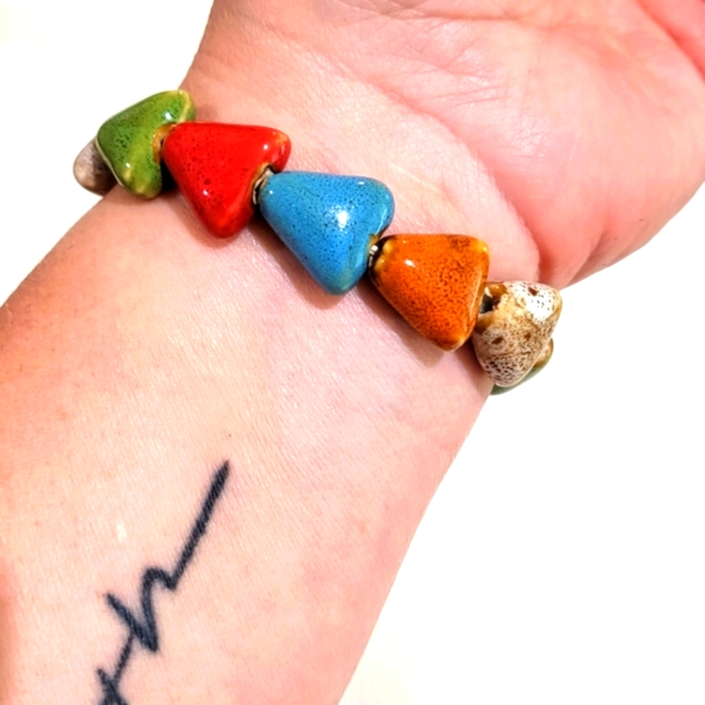 Beautiful stone stretchy bracelet - Picture 3 of 5